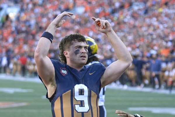 Illinois football score sale